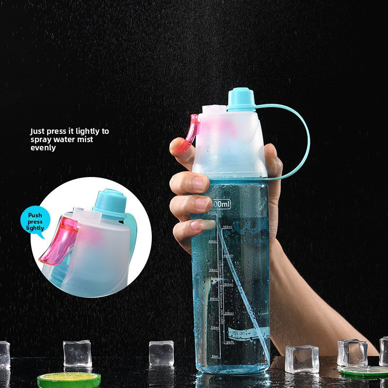 Gourde de sport avec spray rafraîchissant intégré