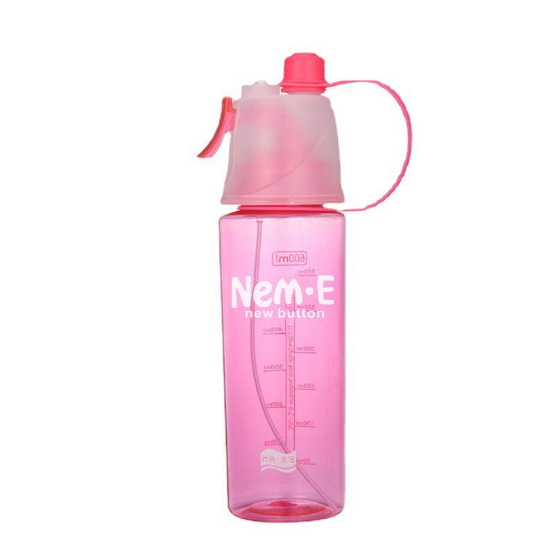 Gourde de sport avec spray rafraîchissant intégré